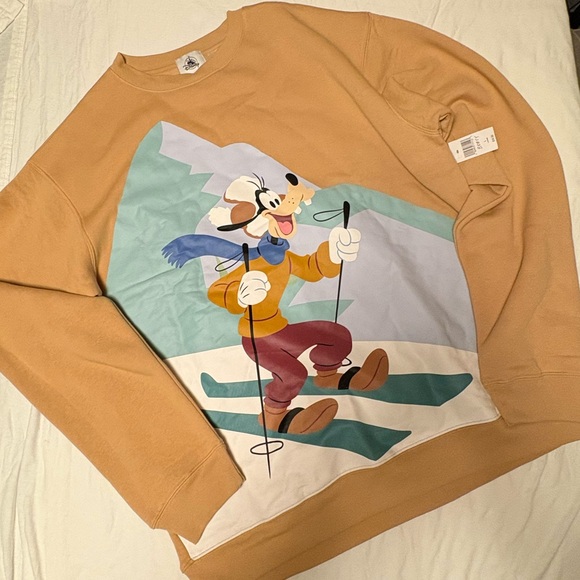 NWT Disney Goofy Crewneck Sweatshirt - Picture 2 of 5